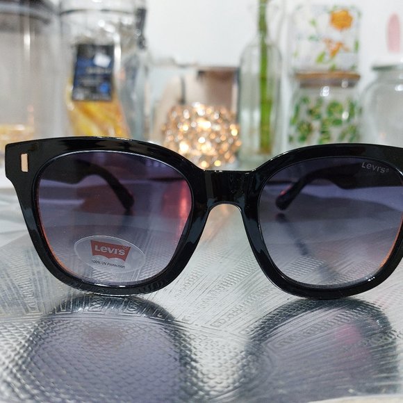Levi's Womens UV Protection Sunglasses LEV227W - Picture 1 of 9